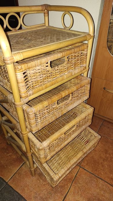 Rattanowa szafka, komoda z szufladami