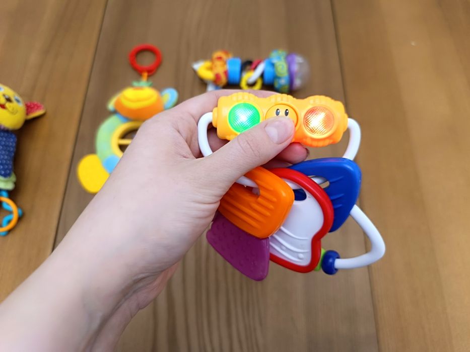 Іграшки для малюків брязкальця підвіска у візочок ліжечко