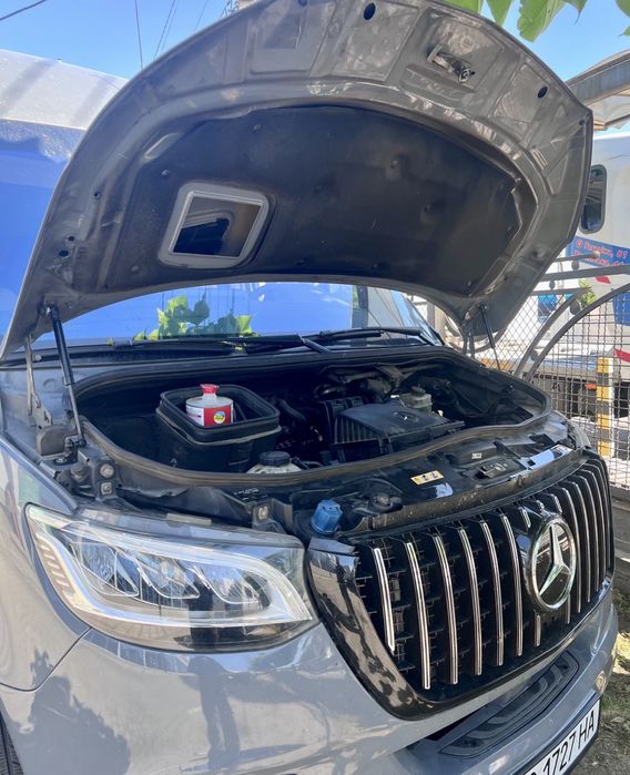 Амортизатори капота Sprinter 907,910