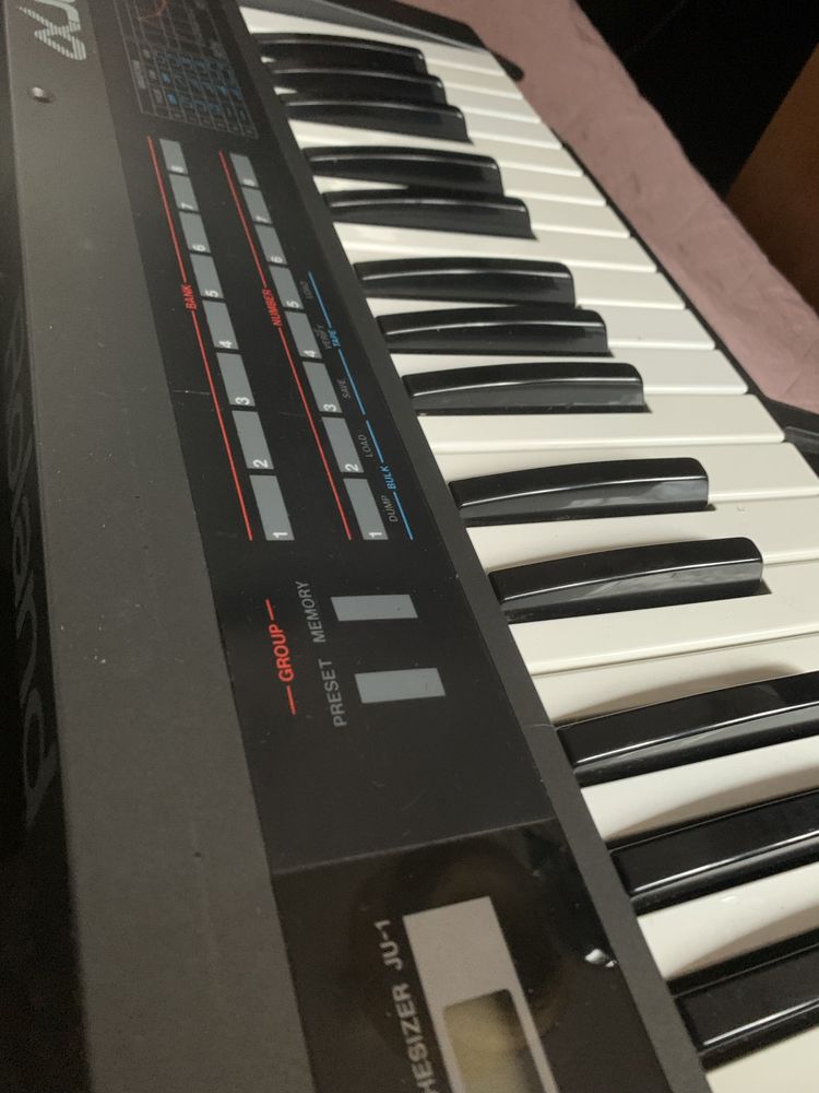 Syntezator Roland Alpha Juno 1 z oryginalnym kejsem