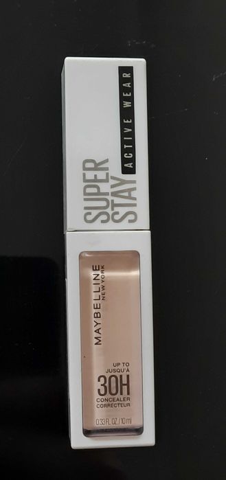 Стійкий рідкий консилер Maybelline New York