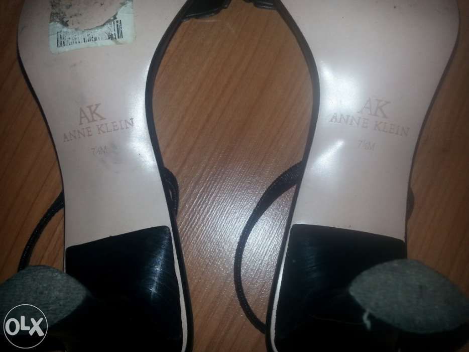 Sandálias Anne Klein - Novas