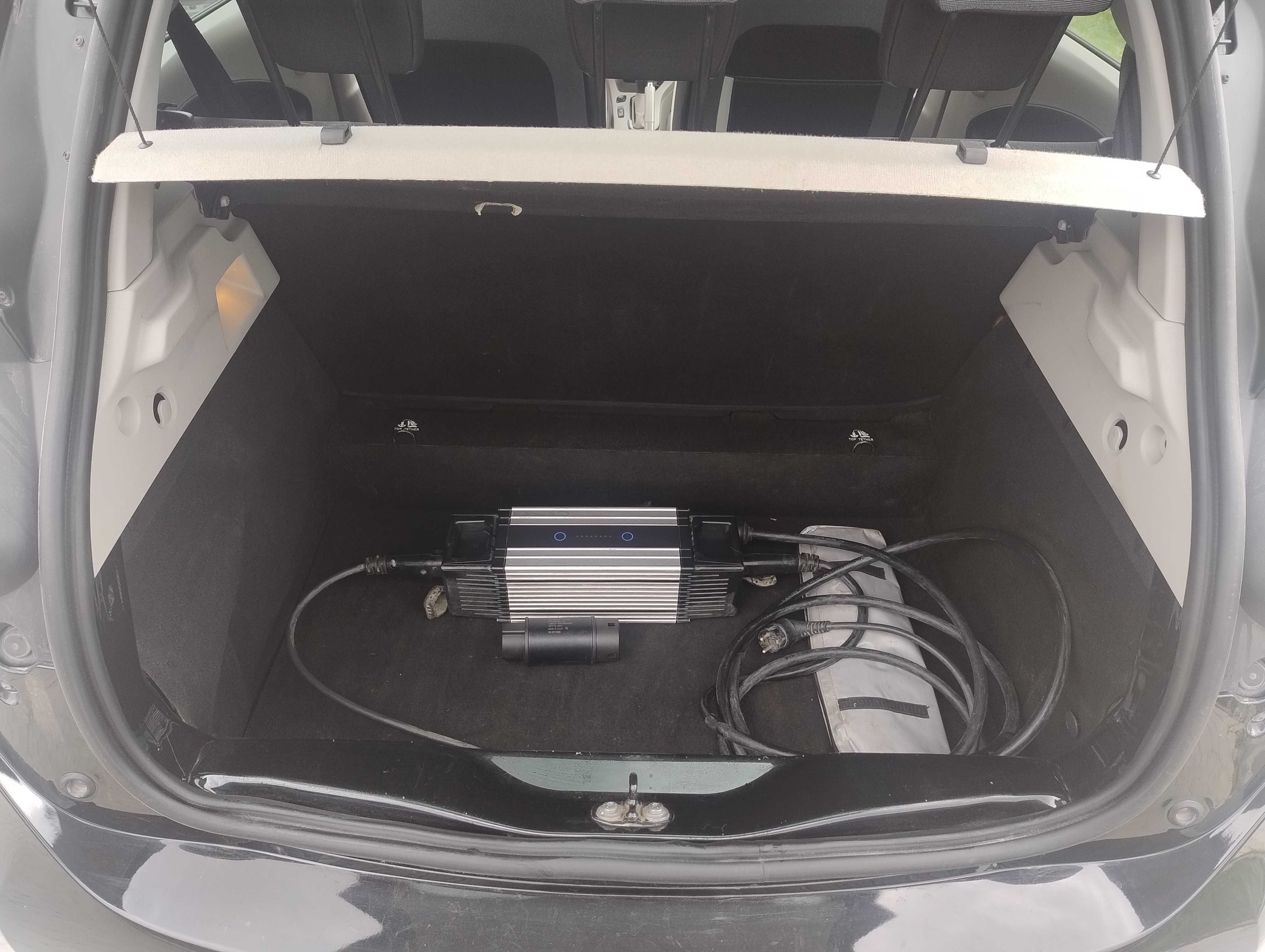 Renault Zoe 25.9кв .2016року