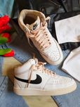 Високі жіночі кросівки Nike білі ботінки