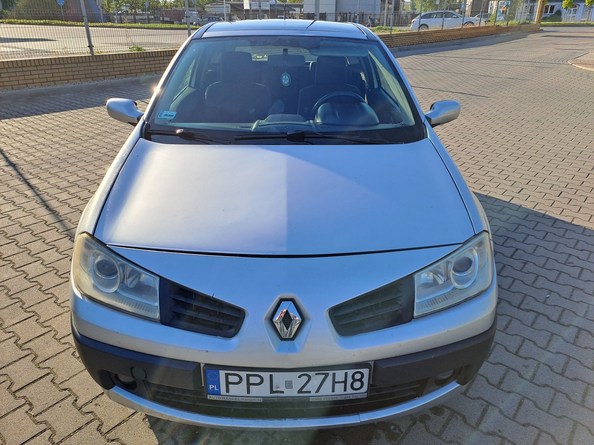 Renault Megane 1,5 diesel,  nowy przegląd,  długo OC