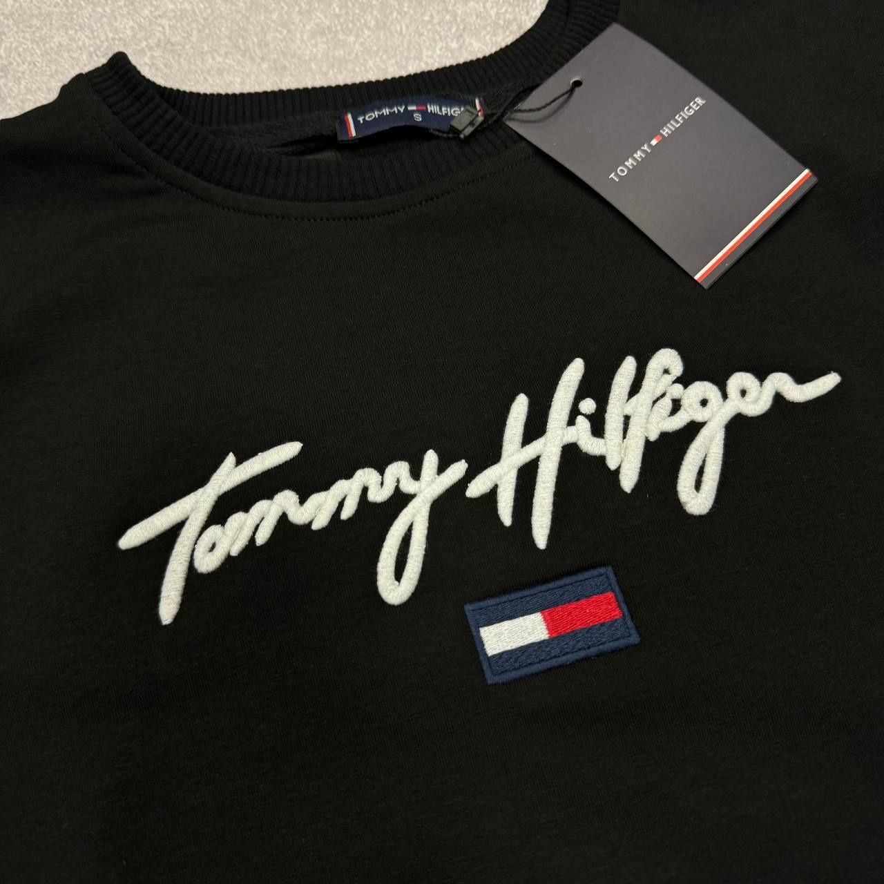 TOMMY HILFIGER 2024 Женский свитшот белый черный на подарок девушке 8