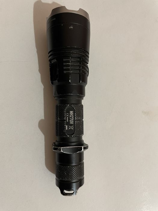 Nitecore mh27uv під ремонт, не вмикається.