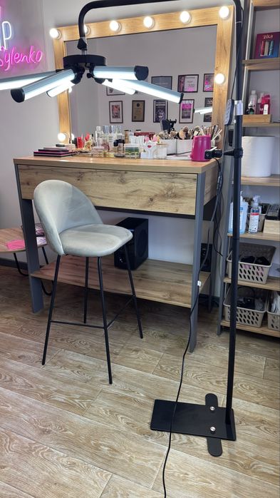 Безтіньова лампа  (6 лампочок) 65 Вт.