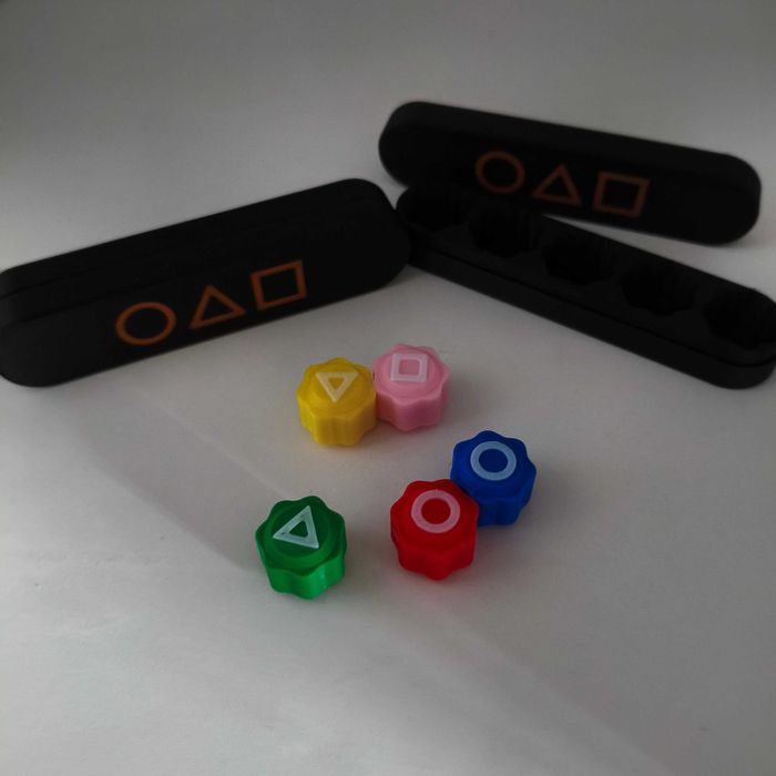 Jogo de dados Gonggi com chumbo da serie Squid Game.