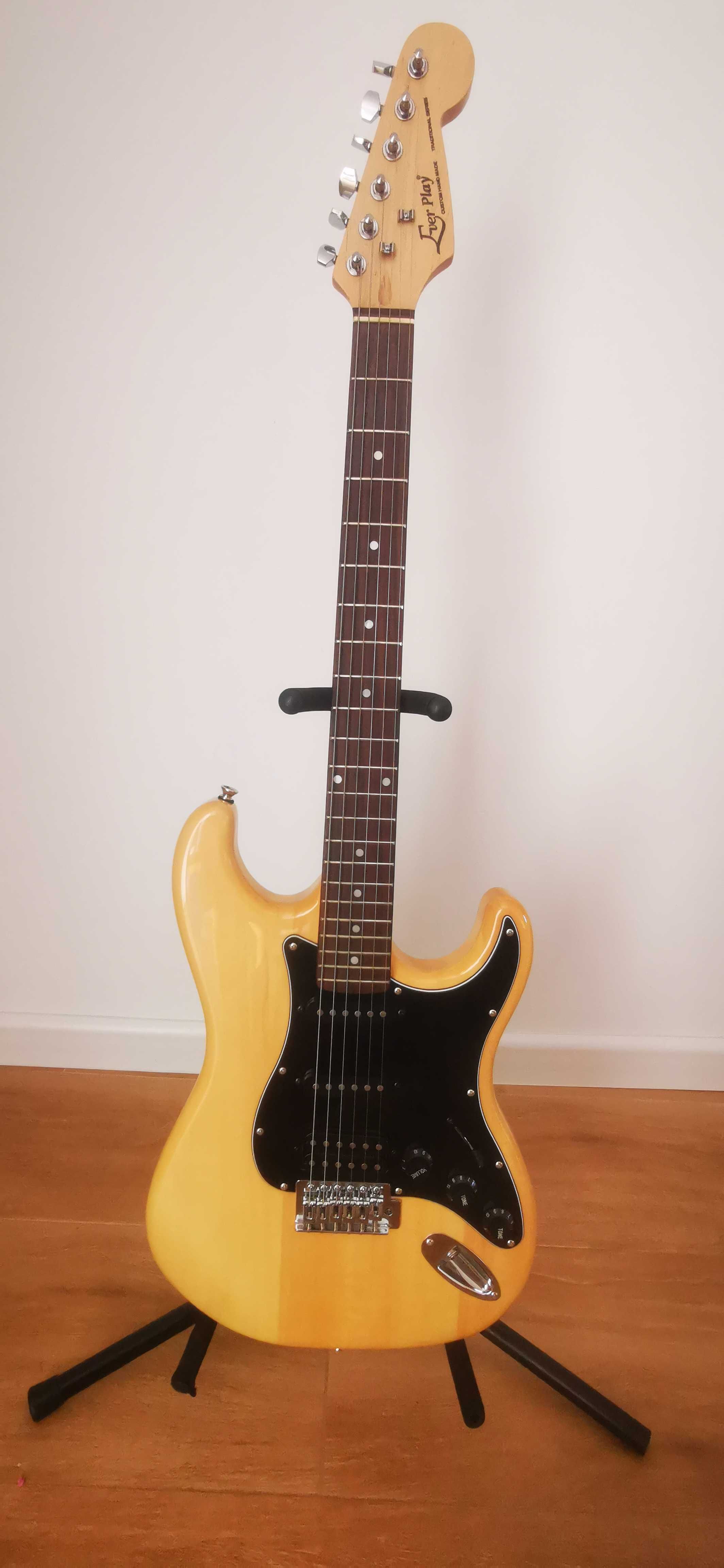 Custom Hand Made Traditional Series Stratocaster prezentacja