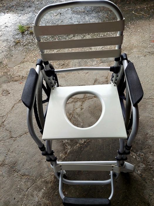 Arrastadeira de hospital com rodas