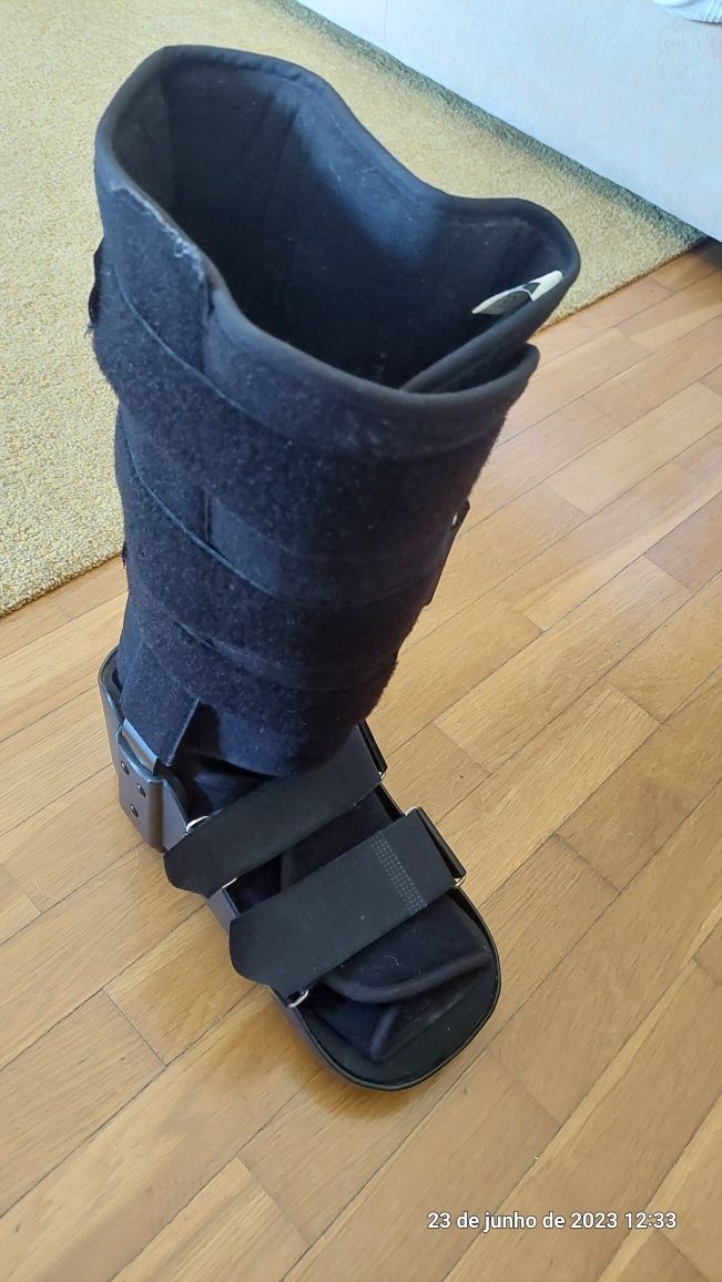 Bota "Robofoot "