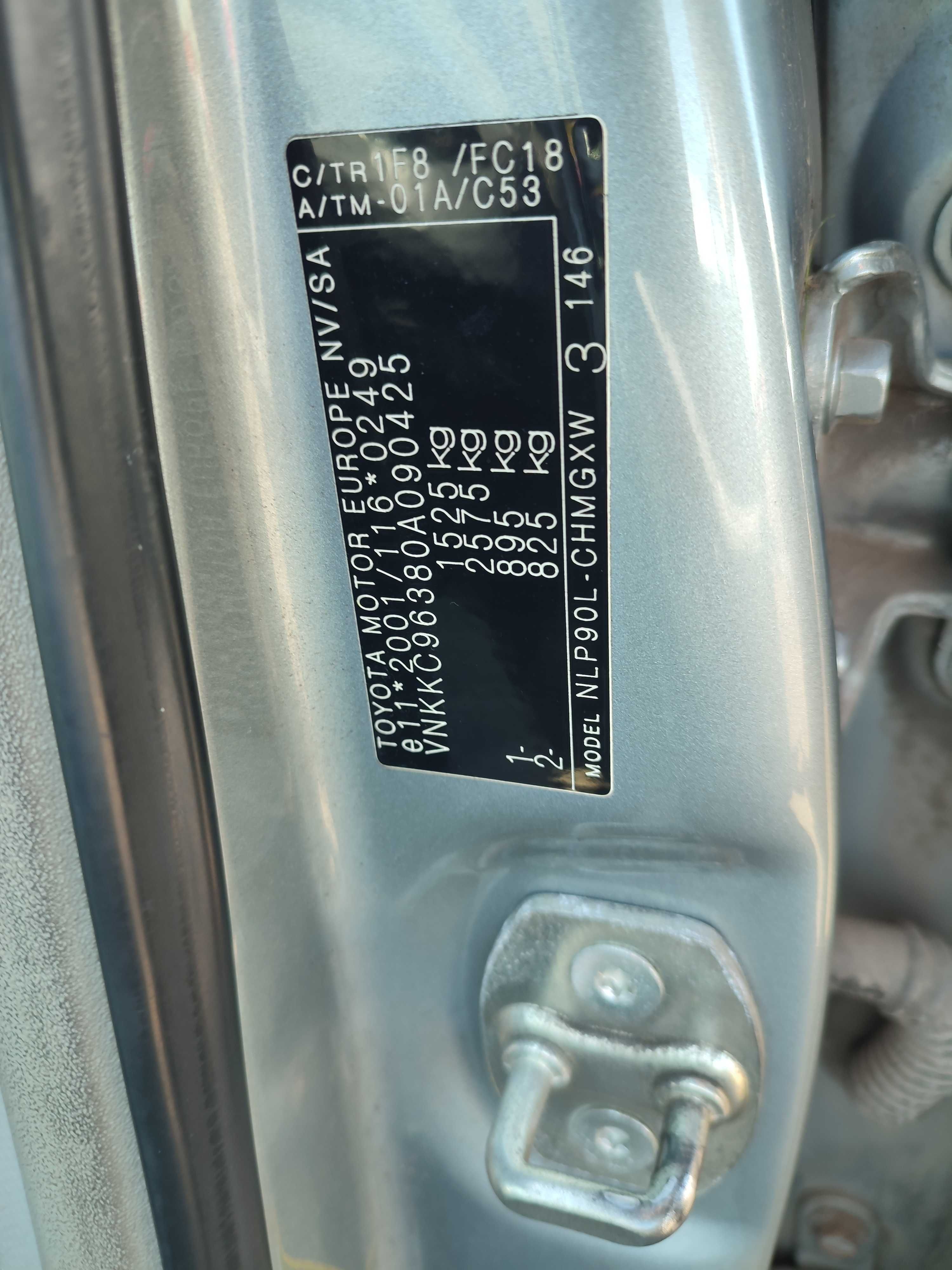 Toyota Yaris II 1F8 maska przednia FV transport/dostawa