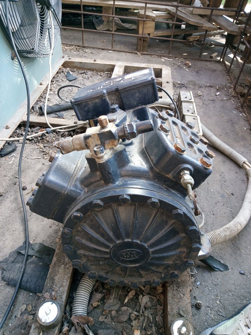 Повітряний компресор Dorin H850CC