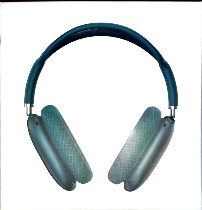 Airpods Max трохи в поношені.