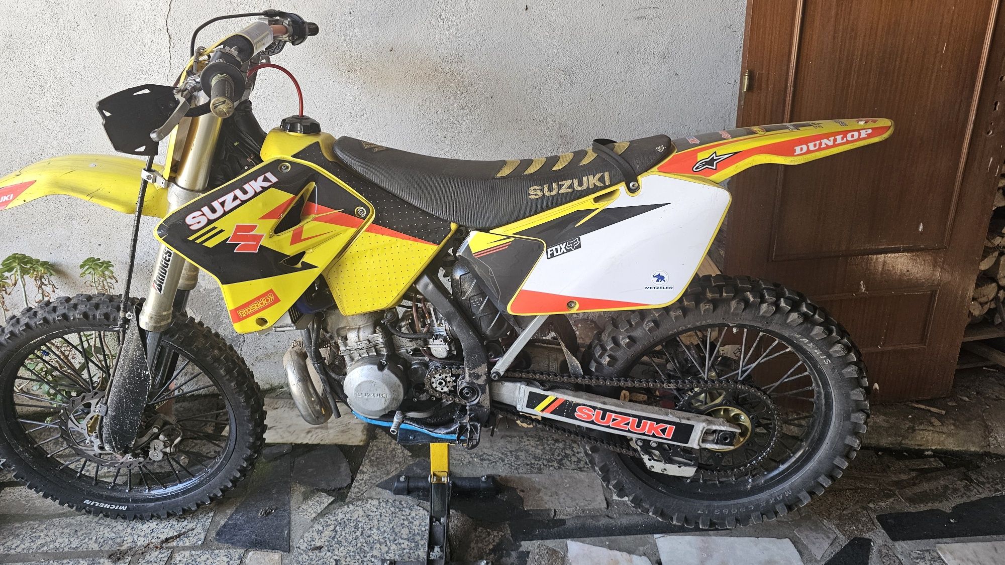 Suzuki RM 250cc 2002 NEGOCIÁVEL