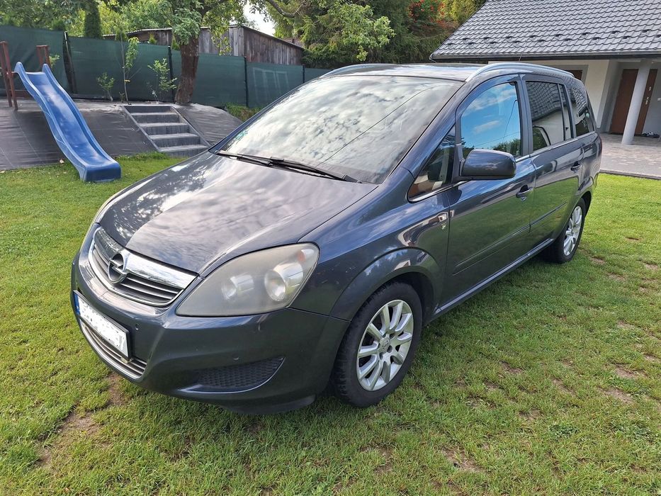Opel Zafira Opel Zafira B 2010 1.8B 140km Wersja 111