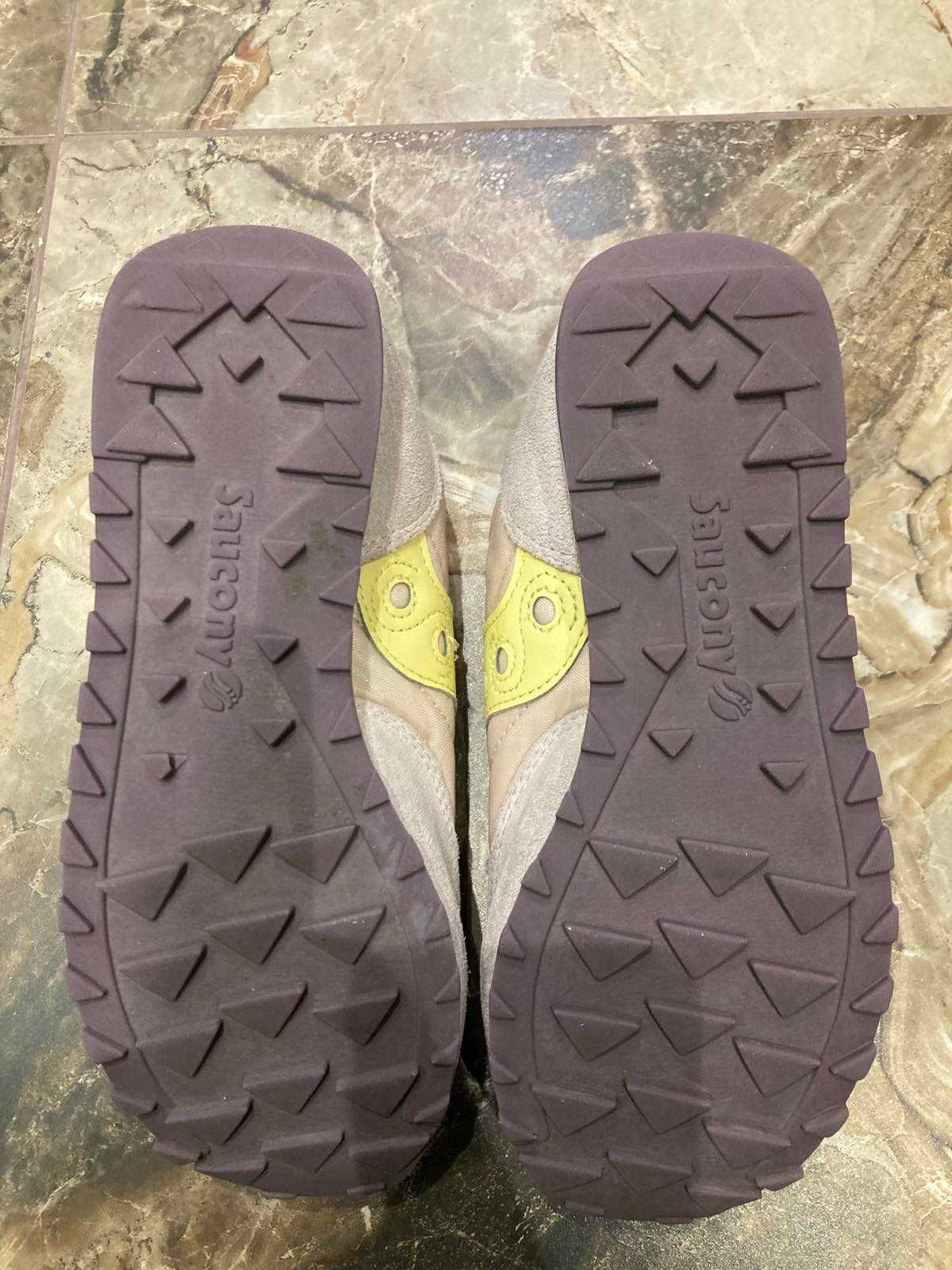 Продам кроссовки Saucony на девочку 35 р.