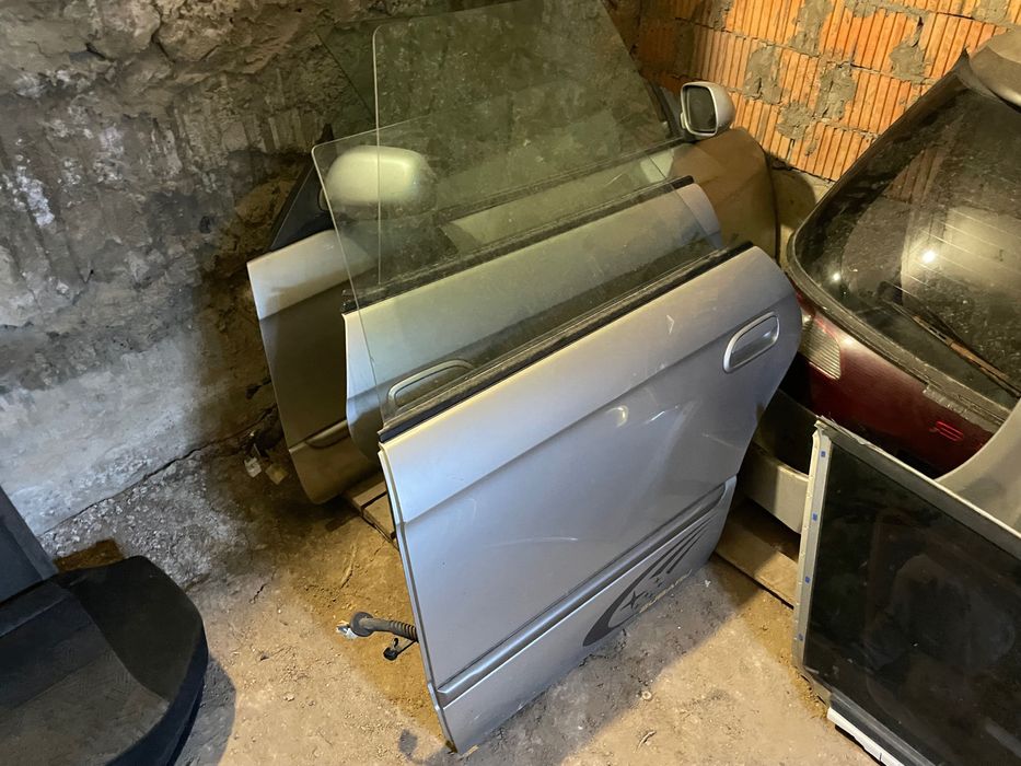 Двері від Subaru OutBack BH (1999-2003)