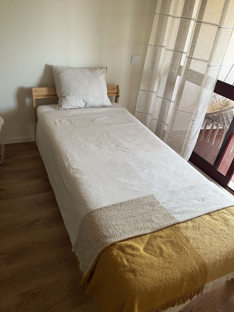 Cama Neiden 90x200cm (estrado e colchão)