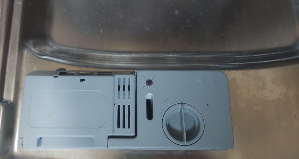 Продам посудомийну машину Hotpoint Ariston CIS LI 480 A