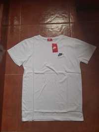 T-Shirt Nike Branca