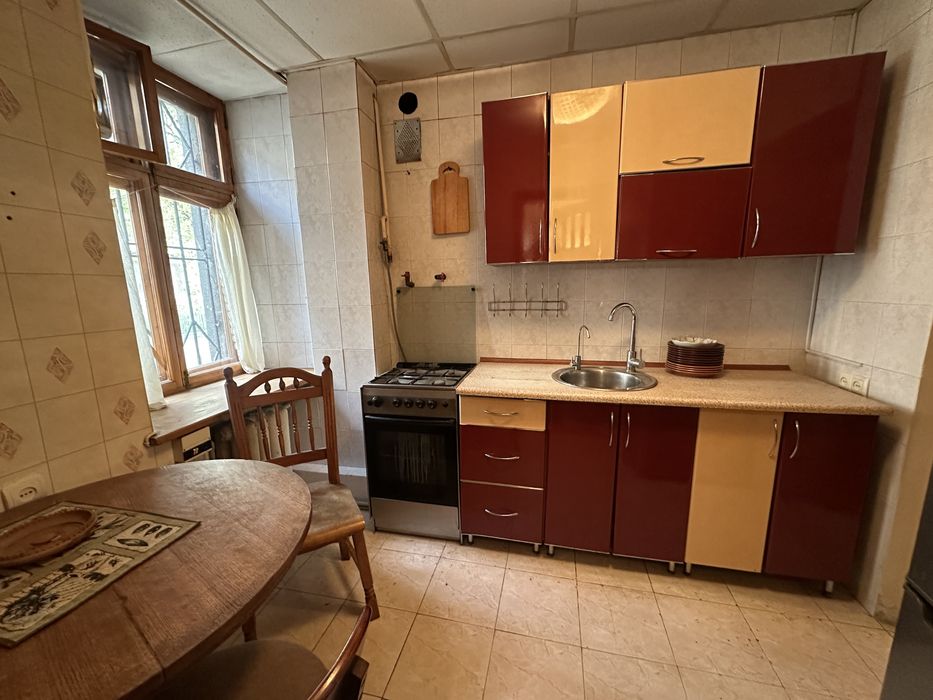 Француз бульвар 3 ком 60 м2 Сталинка