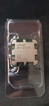 Процесор AMD Ryzen 7 7700 Tray