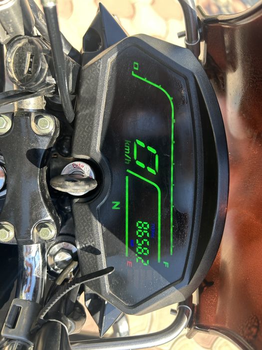 Мотоцикл Lifan 200