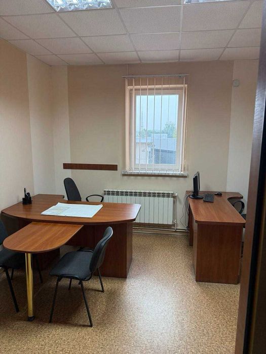 Оренда офісу вул.  Б. Хмельницького з ремонтом та меблями