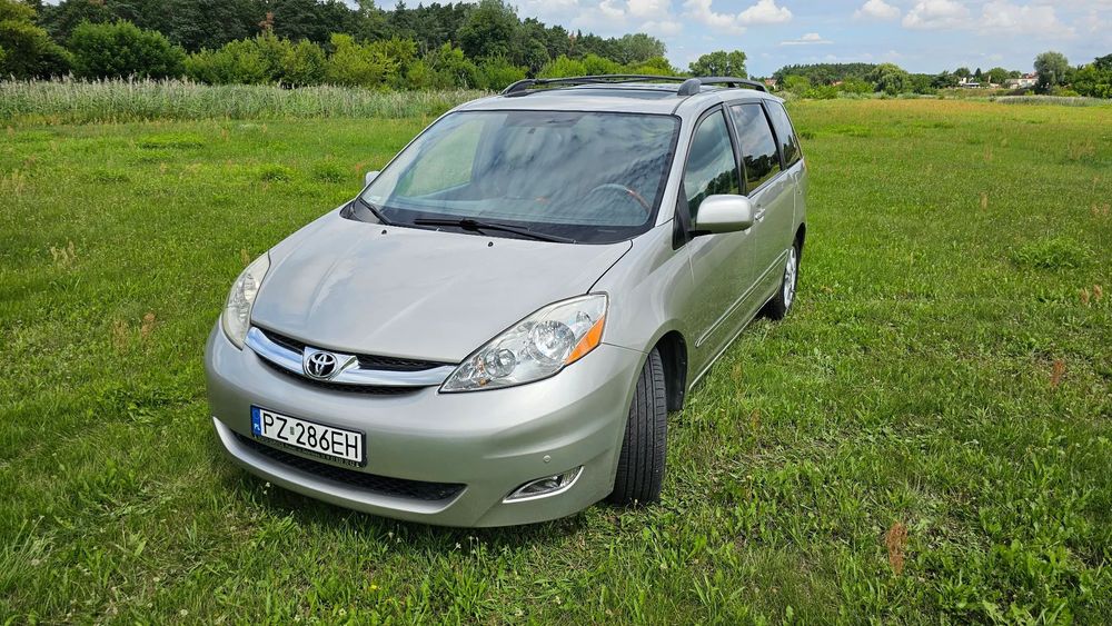 Toyota Sienna 3.3 XLE Limited AWD