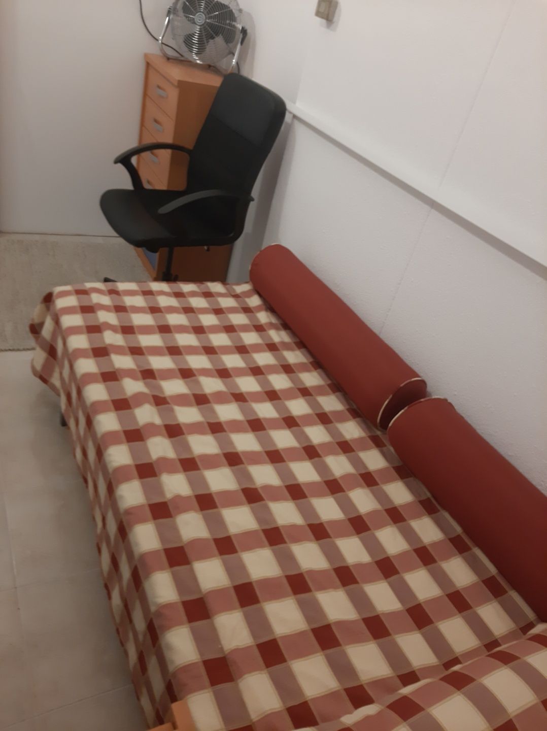 Alugo quarto Fontainhas cascais