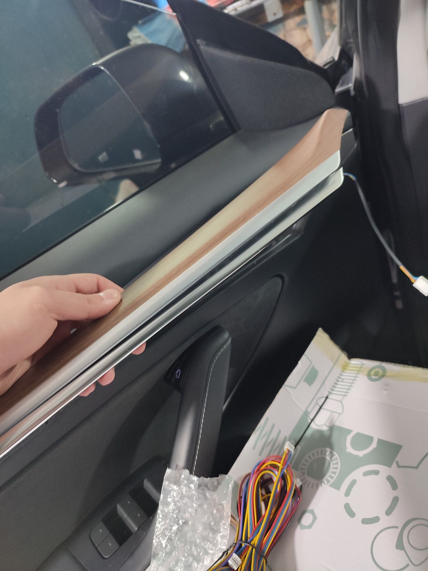 Подсветка с установкой tesla model 3 Y ambient Интерактивная амбилейт