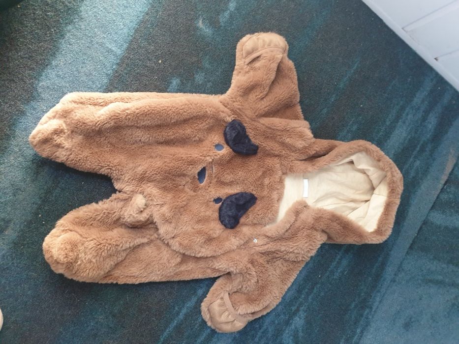 Kombinezon dla niemowlaka