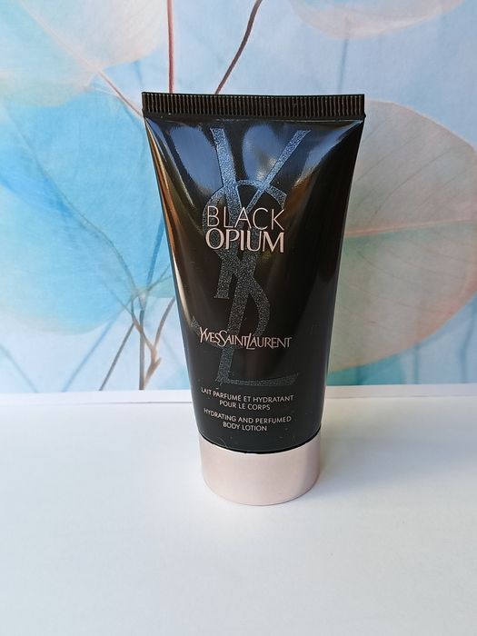 Yves Saint Laurent Black opium -balsam perfumowany
