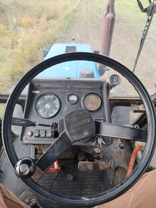 Продам МТЗ892 2011