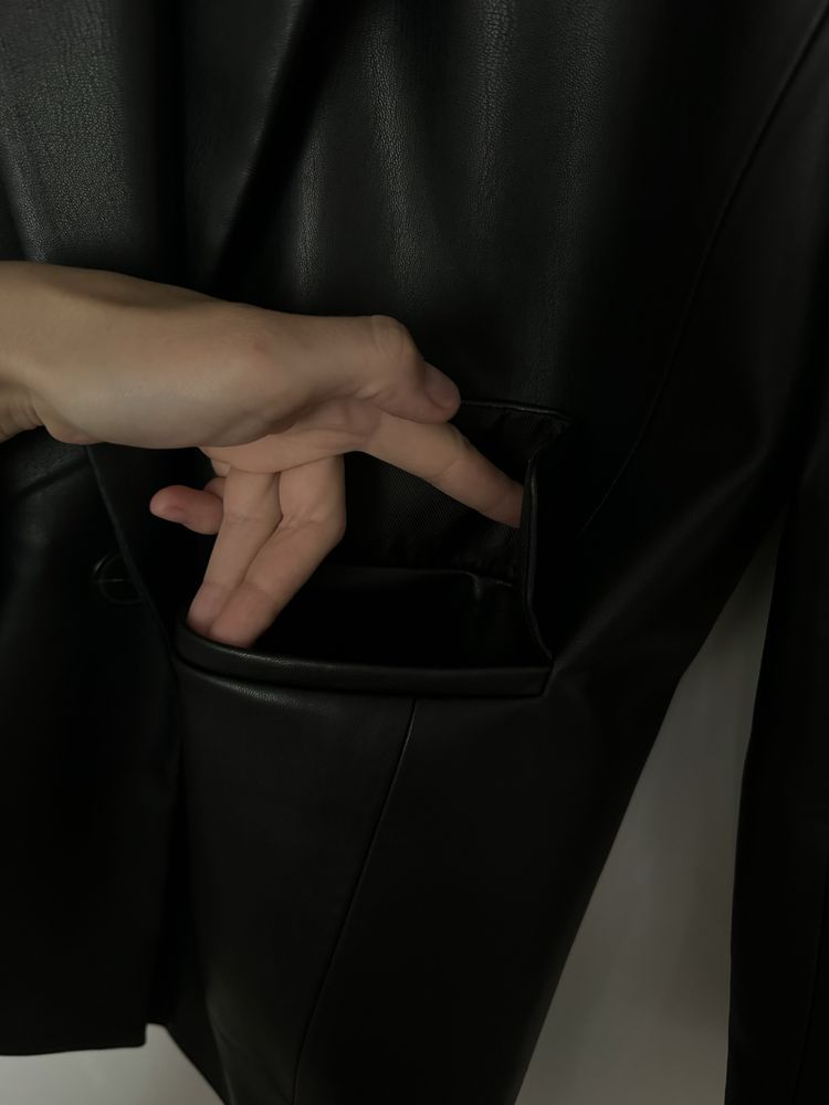 Піджак жакет Zara із еко шкіри розмір S