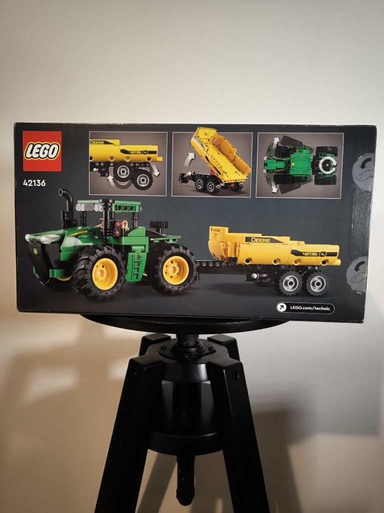 Klocki LEGO 42136 Technic - Traktor John Deere 9620R 4WD