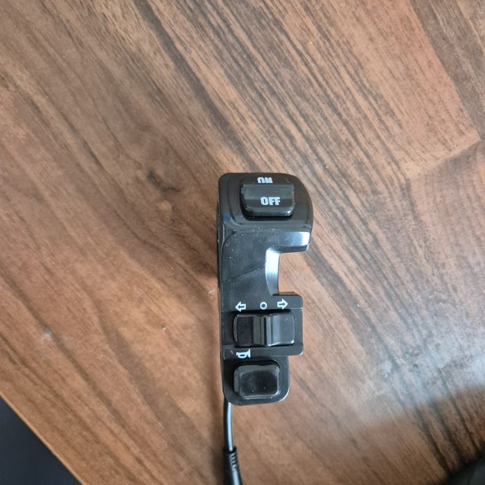 Przełoncznik świateł do kukirina g2 max