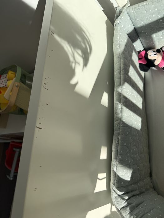 Berço com grades bebé