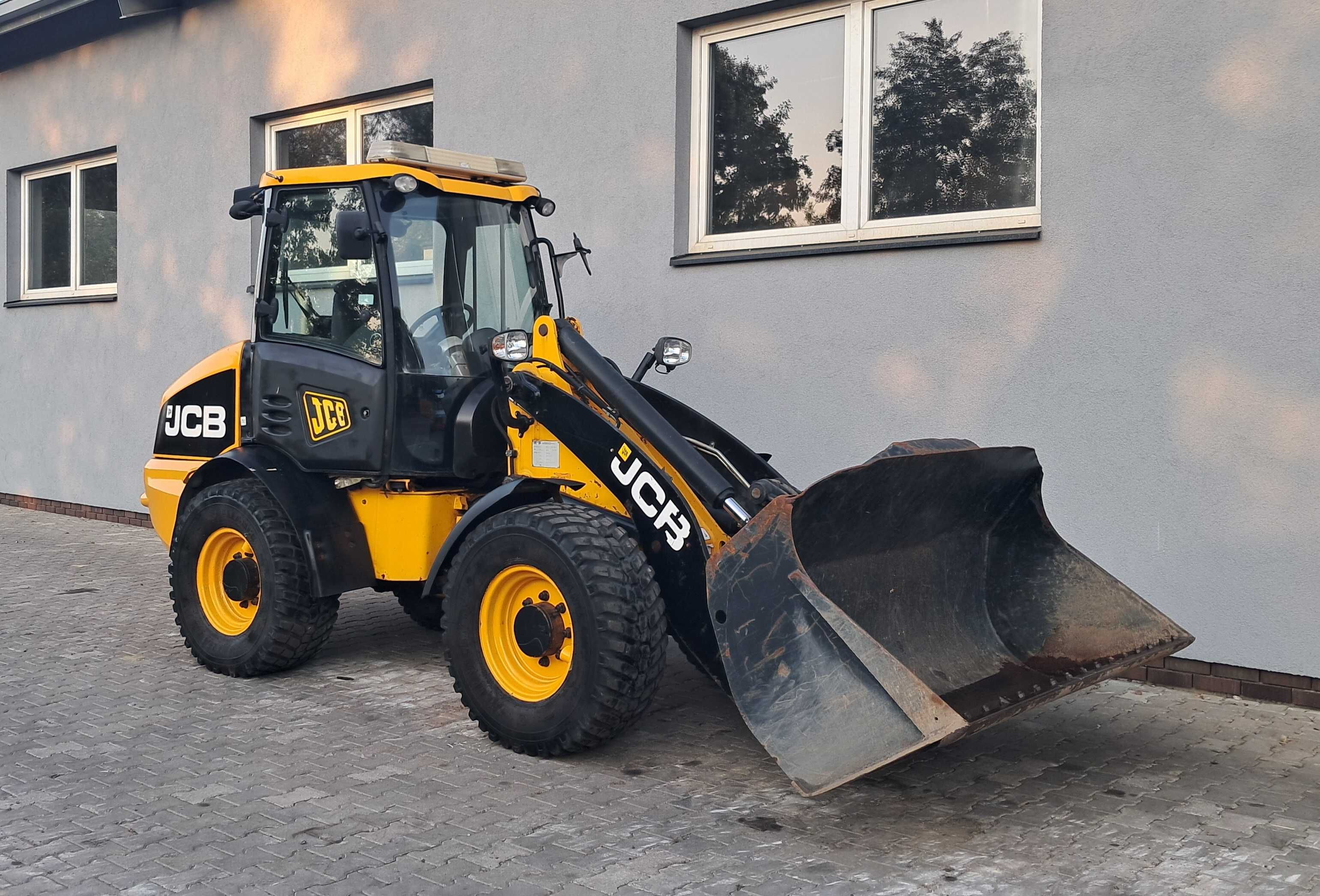 JCB 409AGRI Klima Bogata Wersja Szybka Skrzynia 40km/h Widły Obrotnica