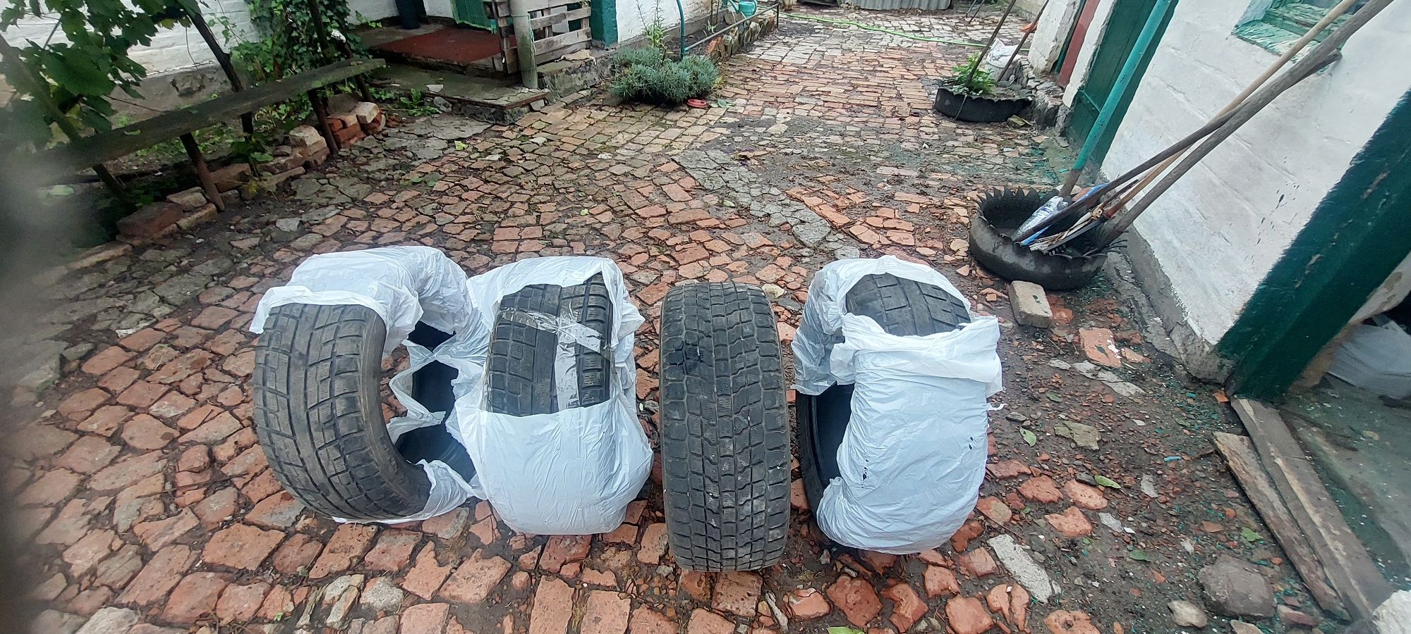 Продам Шини Б/У 255/55 R 19