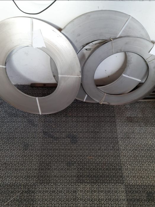 Taśma stalowa nierdzewna