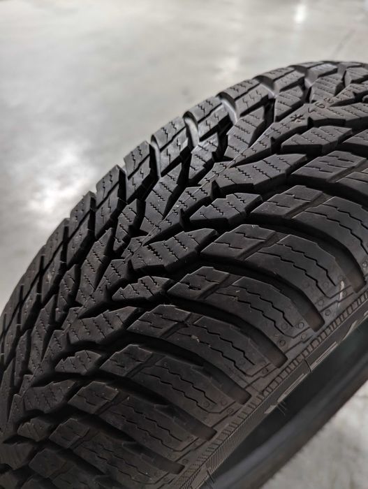 Opony zimowe Nokian WR Snowproof 165/70R14 81T, komplet 4 szt