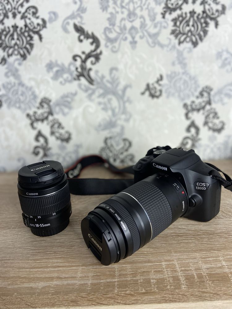 Продається комплект Canon EOS 1300D + два об’єктиви + зарядка