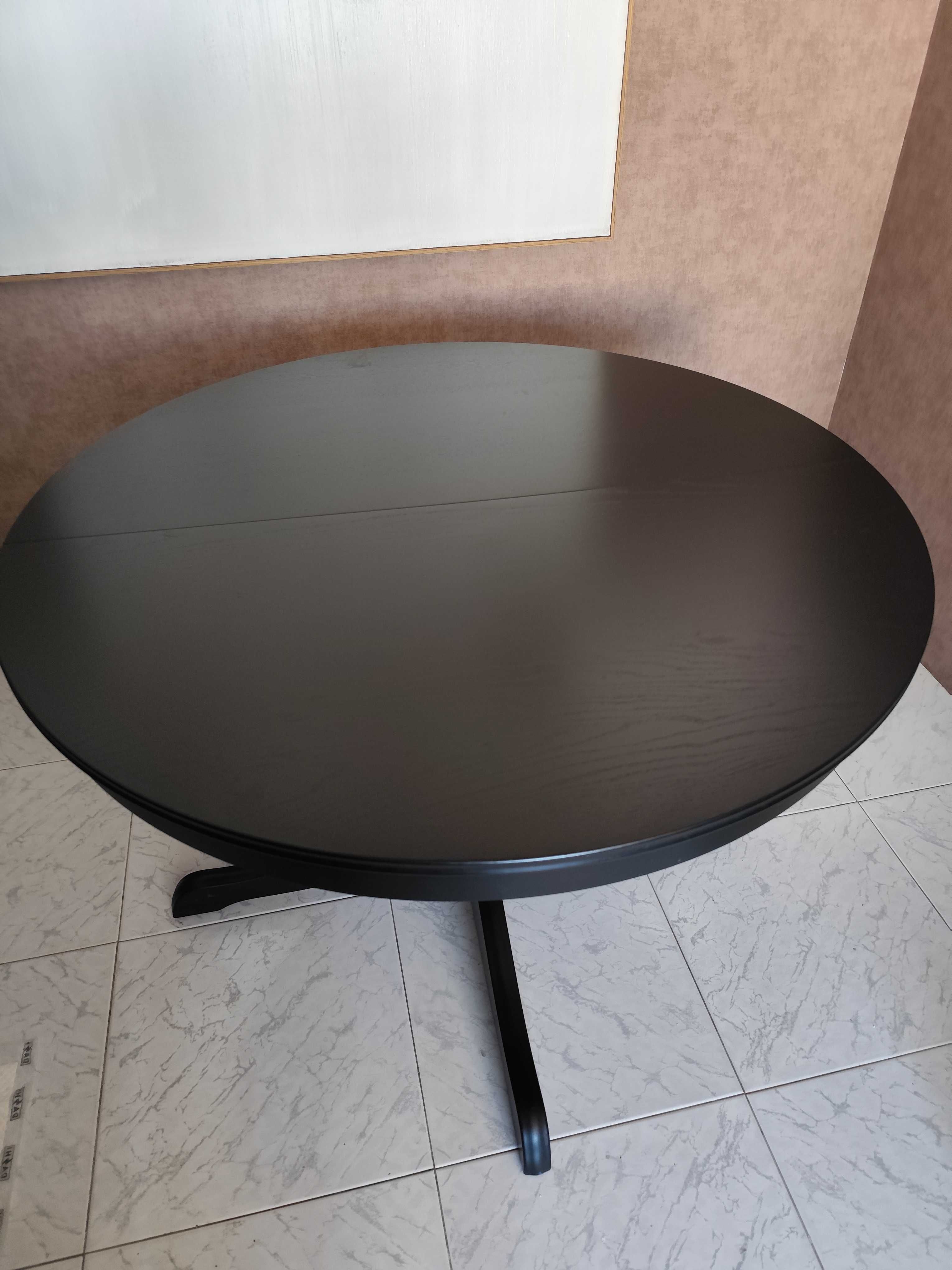 Mesa IKEA extensível. Fechada 1,10m e aberta 1,53m