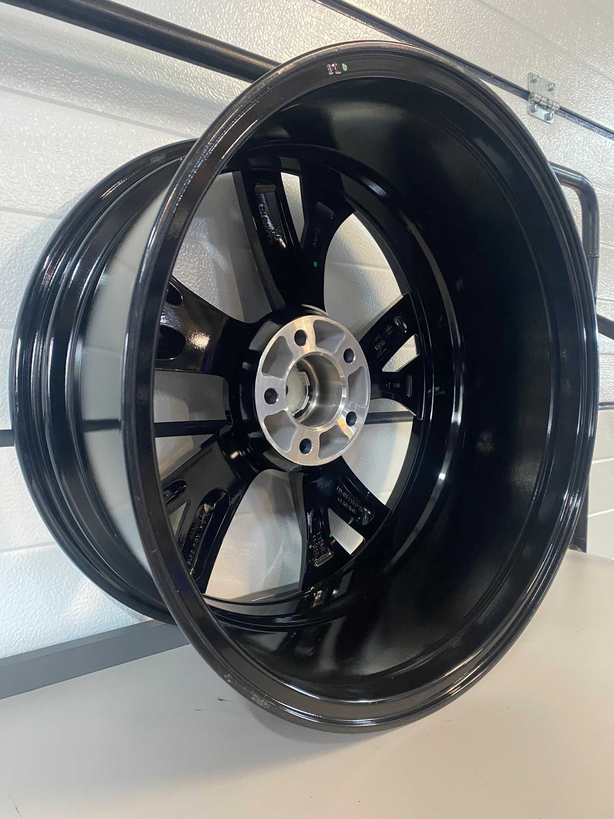 Felgi 19 cali 8,5J 5x112 ET30 MAM RS6 aluminiowe nowe Audi VW Mercedes