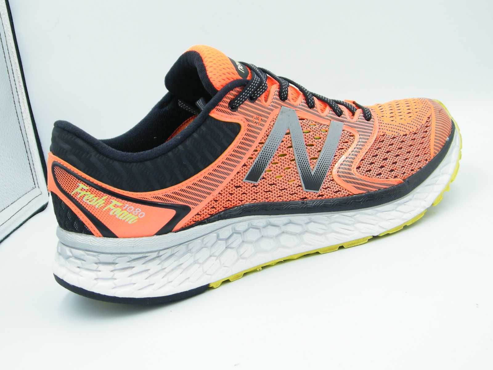 New Balance  1080v7  zadbane