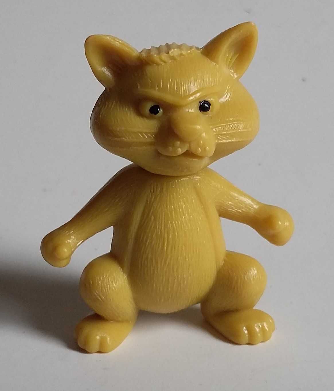 Raros Aristogatos brinde Skip