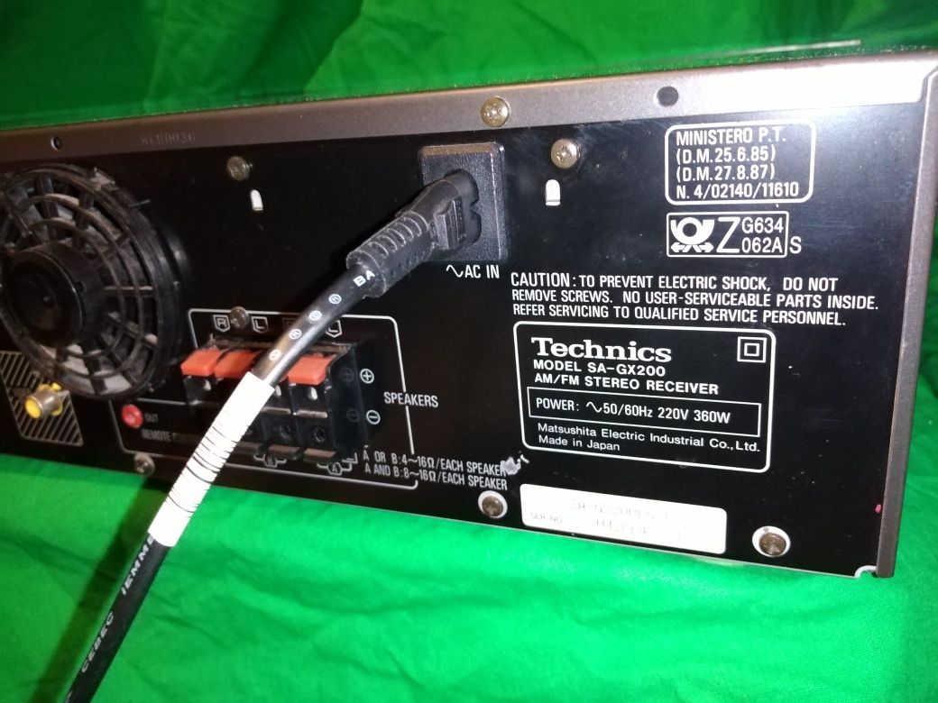 Amplificador Technics Mod SA GX 200
